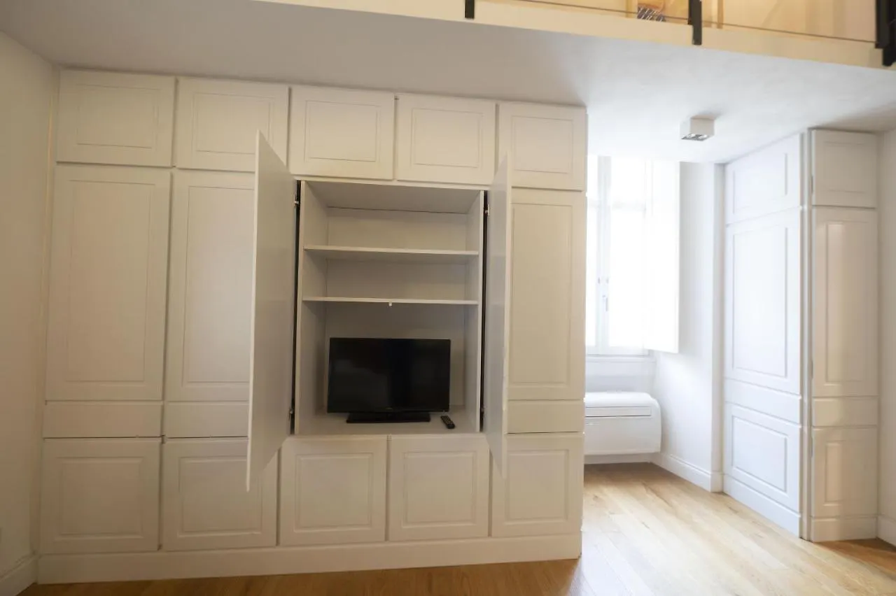 Charm And Style By Campo De Fiori Apartment Rome