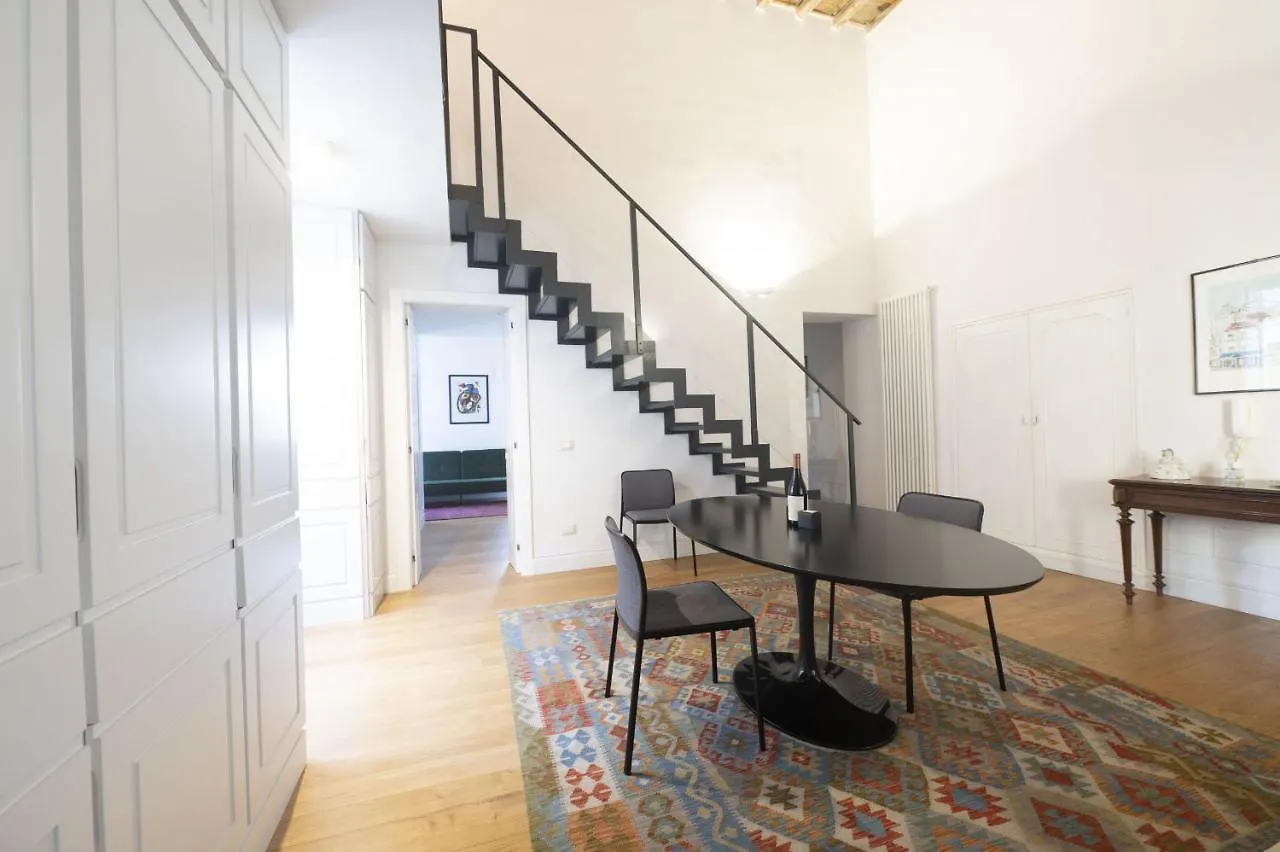 Charm And Style By Campo De Fiori Apartment Rome