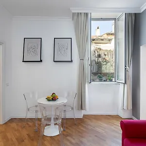 Pantheon 57 -a Pearl Experience In The Heart Of Roma