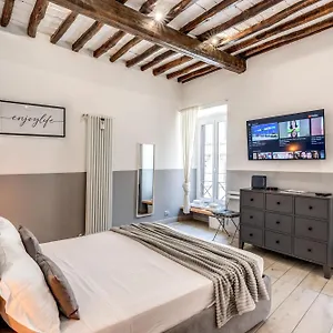 Costaguti 36 Roma